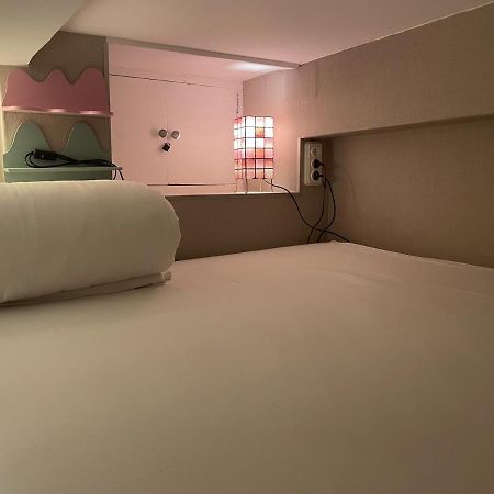 Cozy & Modern Flat Apartment - Madrid Center - Rastro - La Latina エクステリア 写真
